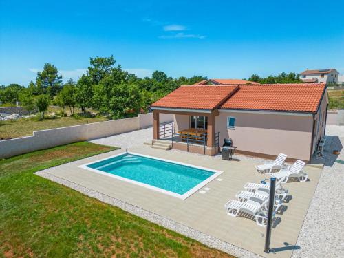 Bazén v ubytování Villa Stocozzi nebo v jeho okolí