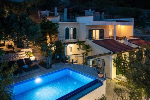 Ferienhaus Für 12 Personen In Lokva Rogoznica, Dalmatien Mitteldalmatien