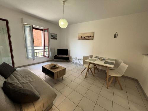 Résidence Les Goélands - 013 - Appartement à deux pas du centre ville de Soulac MAE-6171