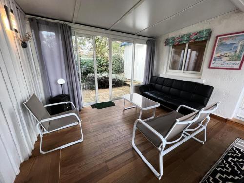 Photo de la galerie de l'établissement Résidence 045-soulac Sur Mer - 045 - Maison au calme à deux pas des plages et du centre-ville MAE-9641, à Soulac-sur-Mer