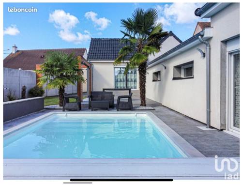 Maison type Villa avec piscine à 400 m du circuit des 24h