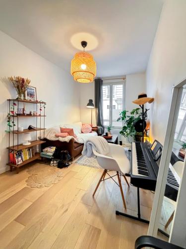 Photo de la galerie de l'établissement Cozy & Charming Nest near Montparnasse, à Paris