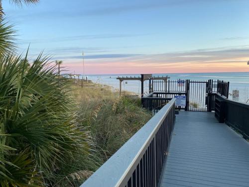 Sunbird Resort 8th Floor Sunsets - by Sunbird Rentals photo 20