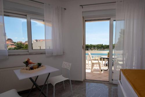 Apartmani TOMI Ciovo