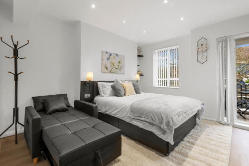 Jasmine Suite by Yielding Bricks photo 3