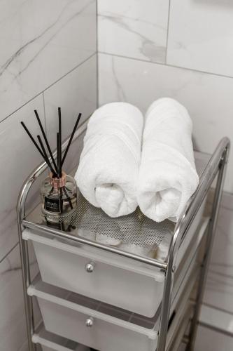Jasmine Suite by Yielding Bricks photo 13