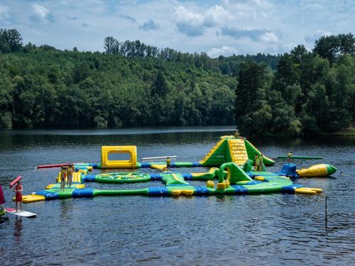 Photo de la galerie de l'établissement 3 Room Gite 6 People 1 baby 2 bathrooms, à Nedde