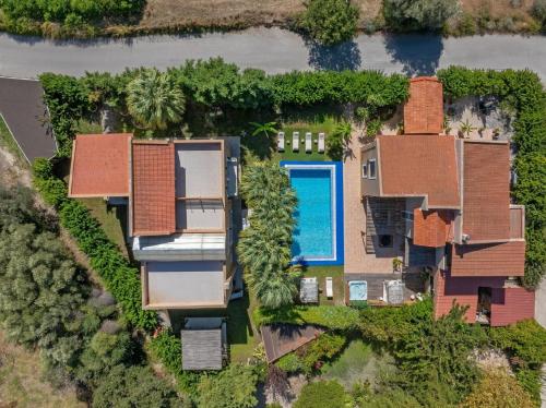 Hồ bơi trong/gần Ferienhaus mit Privatpool für 20 Personen in Ialysos, Dodekanes
