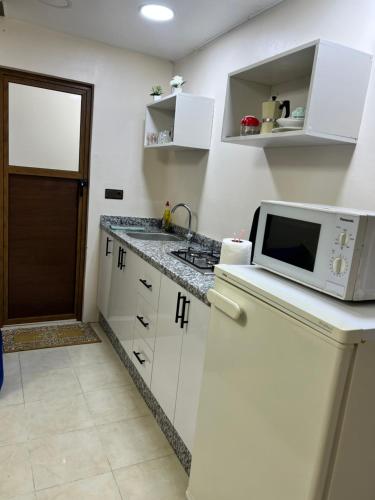 Younes residence 5にあるキッチンまたは簡易キッチン