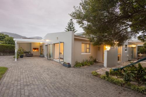 Το κτήριο όπου στεγάζεται  ο ξενώνας