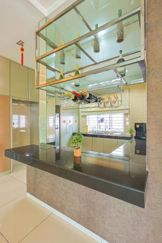 Dapur atau dapur kecil di Serene Pool Villa -Luxury Stay with Relaxing Vibes -Clover Home