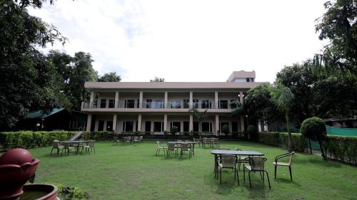 Photo de la galerie de l'établissement The Palms Resort By Crystona Hotels & Resorts, à Rāiwāla