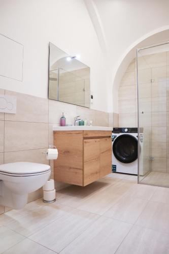 1 BDR - Apartment Exclusive, right near Vienna's Old City