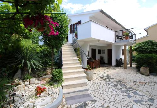 Ferienwohnung Rozi Für 2 Personen In Strandnähe