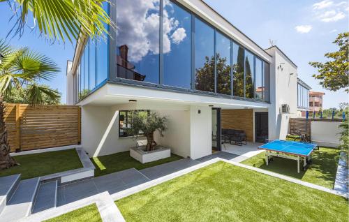 Nice Home In Medulin With Sauna