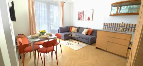 DOKI My Way - Food Hall and Parking by TriApart