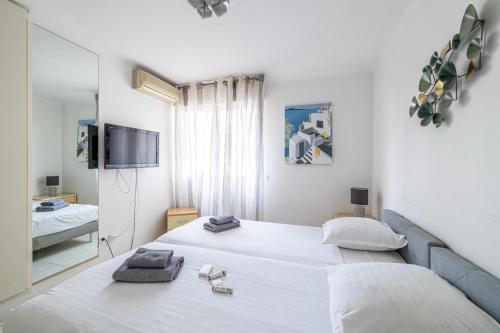 Spacieux 3 chambres BALCON, MARTINEZ -CARLTON A3B130