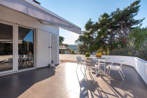 Haus In Splitska Mit Kostenlosem Parkplatz