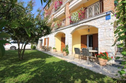 Ferienwohnung Sergio Für 5 Personen In Strandnähe