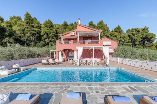 Πισίνα στο ή κοντά στο Villa Amaryllis In Skopelos
