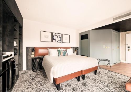Premium King Room