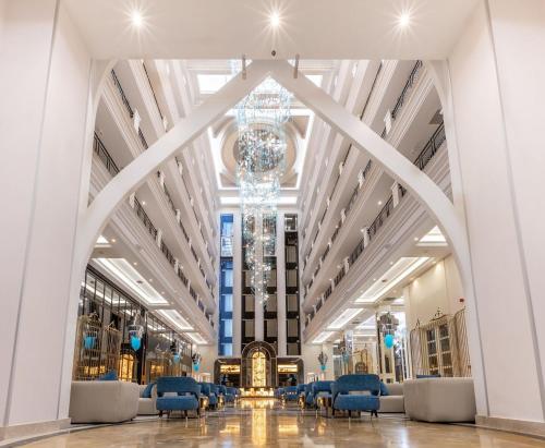 アランヤにあるSerenity Queen Hotelのギャラリーの写真