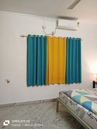 Un ou plusieurs lits dans un hébergement de l'établissement The Hood Hostel