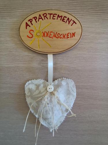 Sijil, anugerah, tanda atau dokumen lain yang dipamerkan di Appartement Sonnenschein