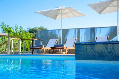 Πισίνα στο ή κοντά στο Perla Nera Villa Mit Privatem Beheiztem Pool