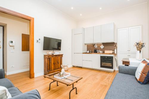 DAMA VENETO APT 6 Guest 2 BR 2 BATHS NO ZTL