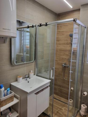 Ένα μπάνιο στο Apartman Predah