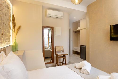 Othonas Concept Suites