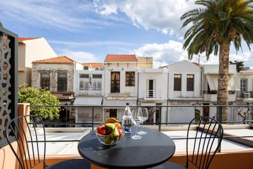 Othonas Concept Suites