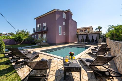 Casa Viola Mit Pool, Unweit Von Lanterna Resort