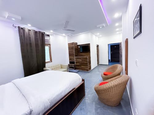 Postel nebo postele na pokoji v ubytování Hotel J Garden - Near Sec 137 Metro