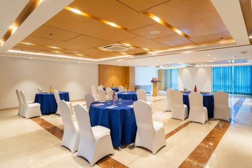 Posezení v ubytování Hotel Siraichuli