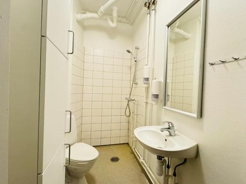 Koupelna v ubytování aday - Beautiful and Spacious 4 bedroom - Heart of Aalborg