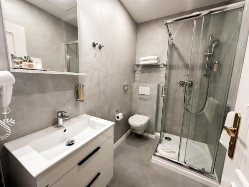 Alfons Boutique Hotelにあるバスルーム