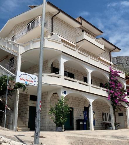 Ferienwohnung In Duće Mit Großem Grill