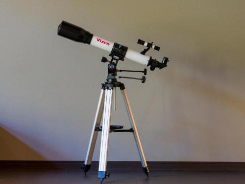 a telescope on a tripod in a room at Rakuten STAY VILLA Nasu in Nasu