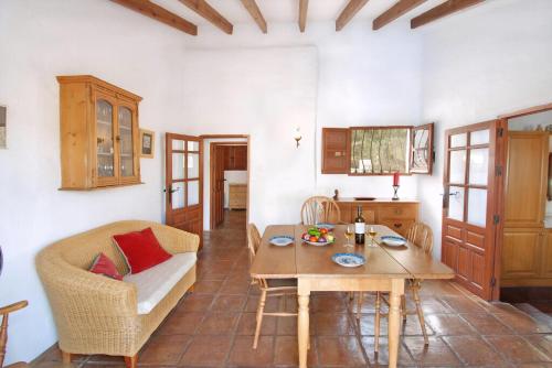 Ruang duduk di Casa The Lofties Mit Pool In Andalusien