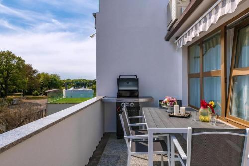 Apartments Lovric Apt 3