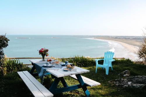 Terrasse vue mer pour 2 personnes, Plouguerneau