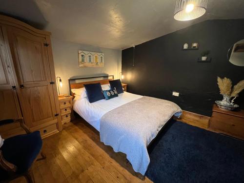 Overdale Guesthouse and Free Parking photo 74