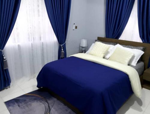 Gallery image of 3 Bed Flat - Sleeps 6 - Parking - Wifi in Adentan