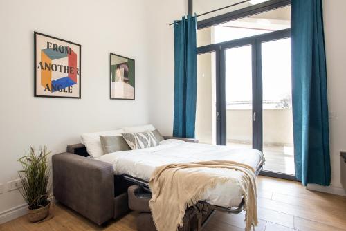 Urban Oasis with Terrace & free Parking, int11