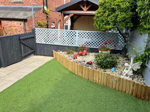 Overdale Guesthouse and Free Parking photo 71