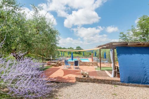 Taman di luar Agriturismo Molinuzzo - Joshua