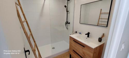 Photo de la galerie de l'établissement Appartement 2 chambres près de la mer à Port la Nouvelle, à Port-la-Nouvelle