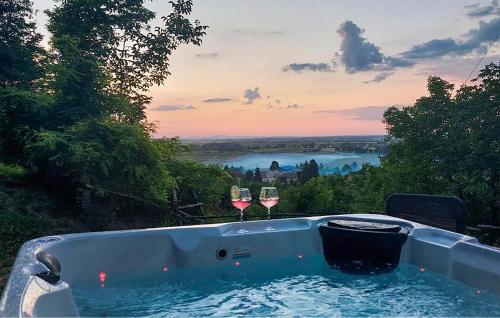 2 Bedroom Amazing Home In Draz